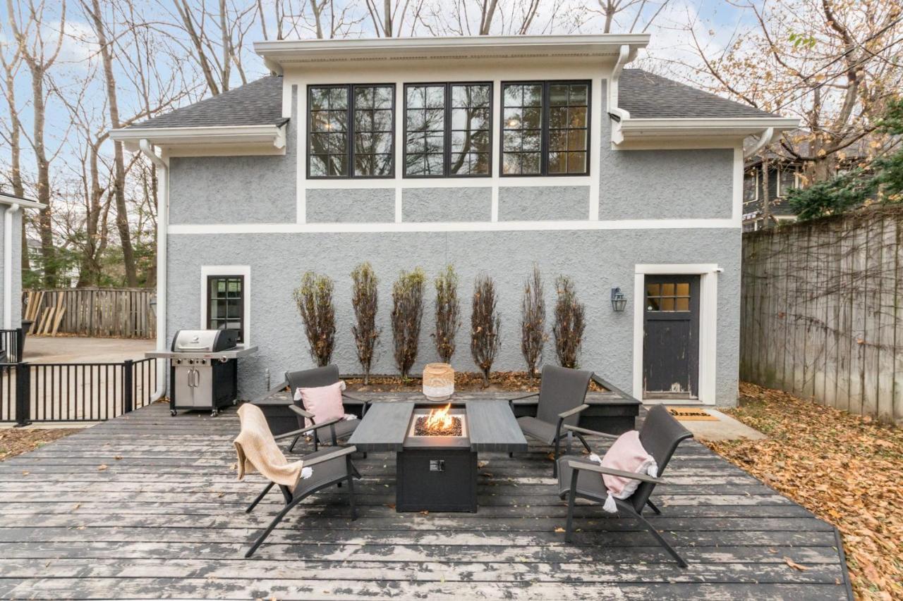 Modern Tudor Style Carriage House - Patio & Grill Ann Arbor Exterior foto